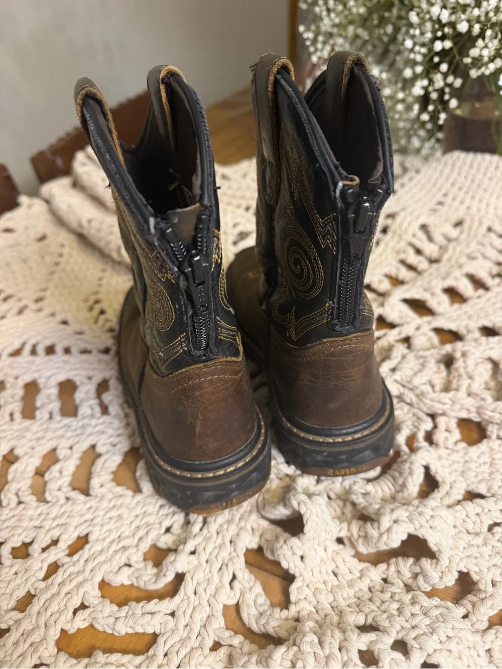 Georgia Boot Carbo-Tec LT Kids 11.5M Western Cowboy Boots Brown